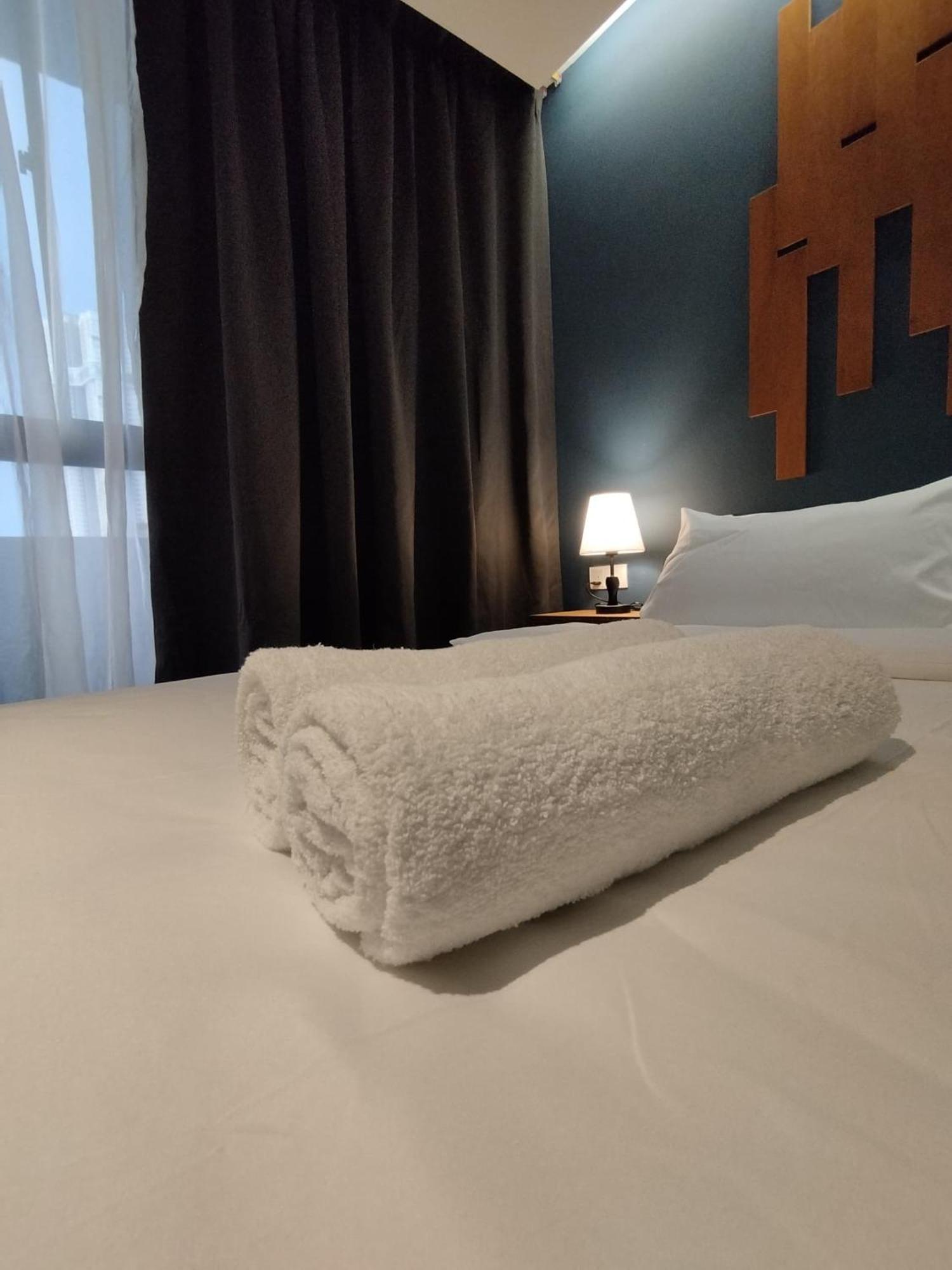Kingston Hotel 7 - Johor Bharu Джохор Бахру Екстериор снимка
