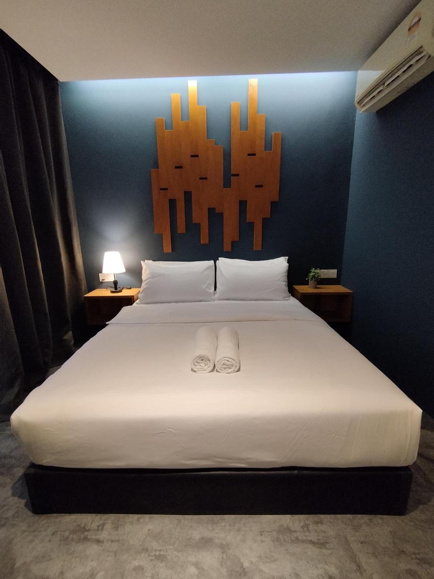 Kingston Hotel 7 - Johor Bharu Джохор Бахру Екстериор снимка