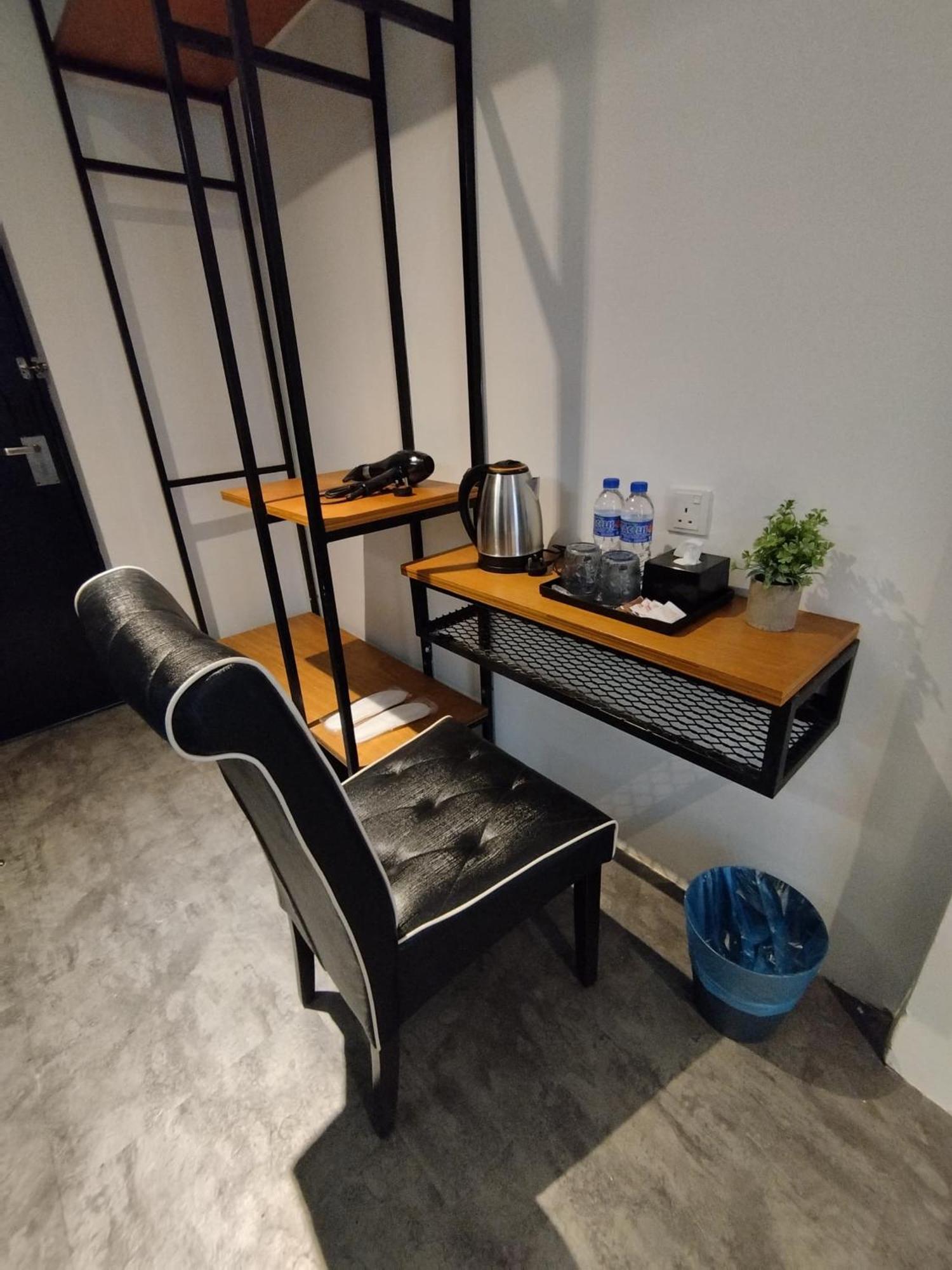 Kingston Hotel 7 - Johor Bharu Джохор Бахру Екстериор снимка